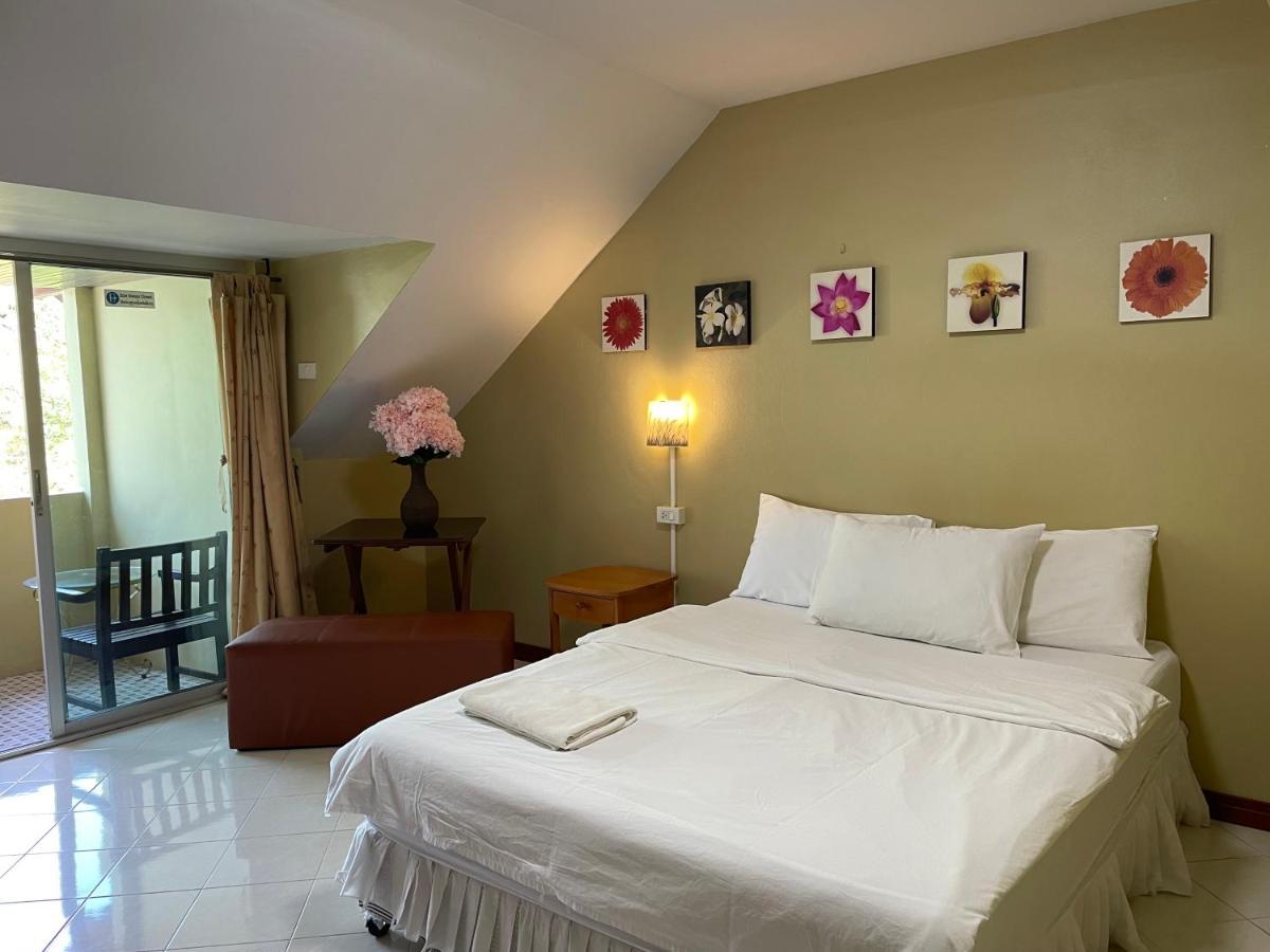 Nawaporn Place Phuket Exterior foto